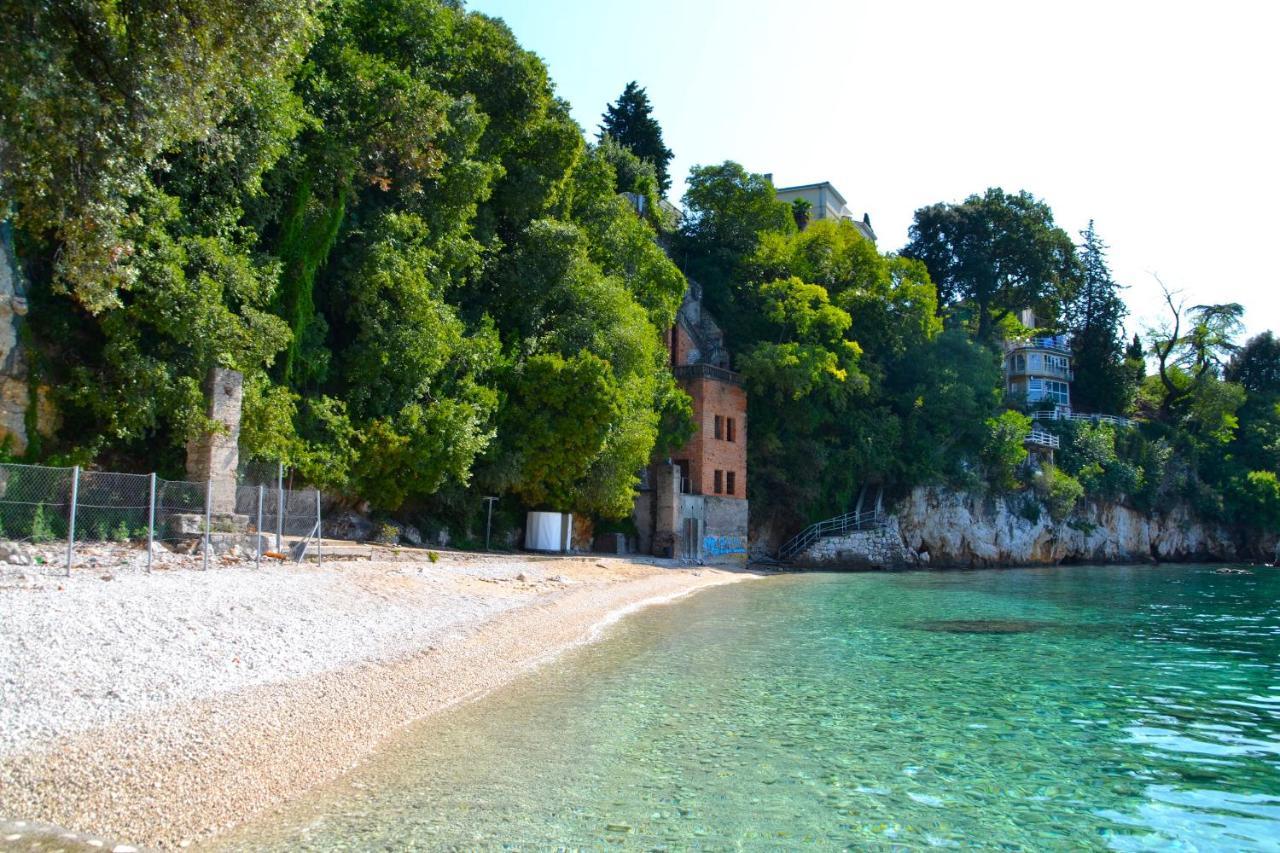 Apartment Antonija With Seaview Rijeka Exterior photo