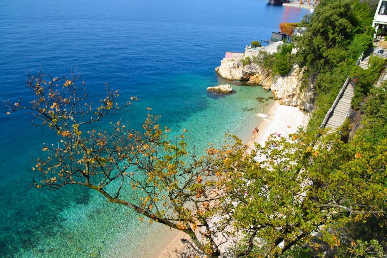 Apartment Antonija With Seaview Rijeka Exterior photo